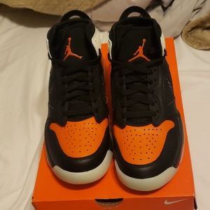 1/12

Jordan Mars 270 Shattered backboard Men's